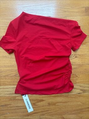 Commense Red Short-Sleeve Ruched Side Top